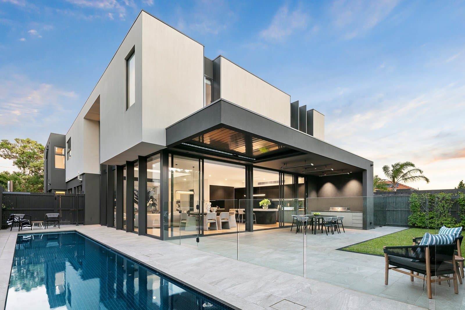24 Glen Street, Hawthorn - Thumbnail 2