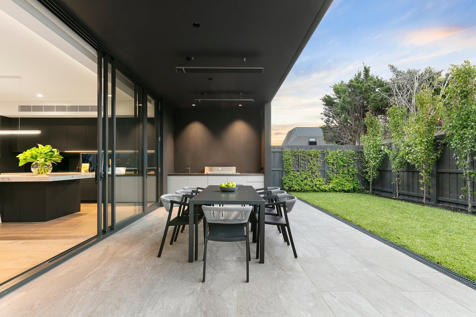 24 Glen Street, Hawthorn - Thumbnail 8