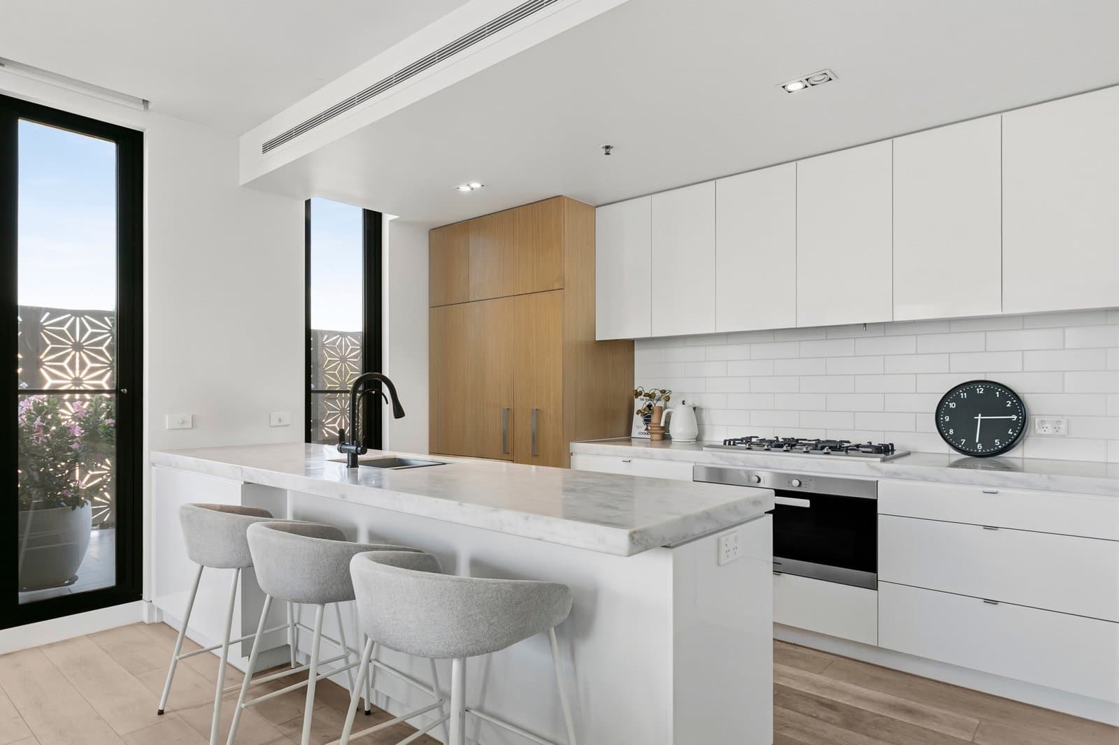 302/2 Cromwell Road, South Yarra - Thumbnail 7