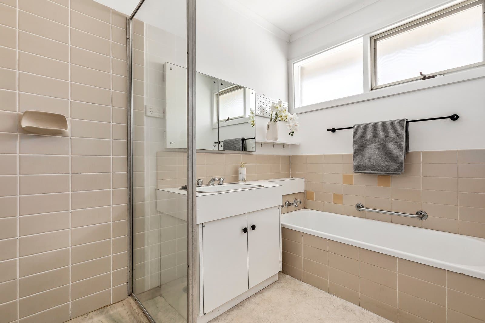 2/4 Maverston Street, Glen Iris - Thumbnail 5