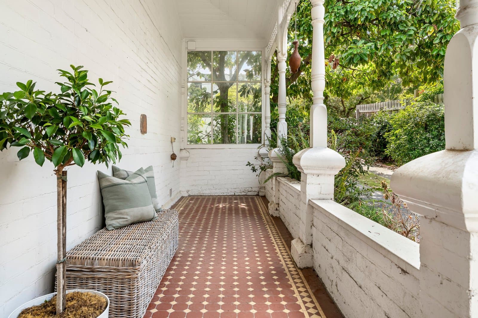 22 Millicent Avenue, Toorak - Thumbnail 5
