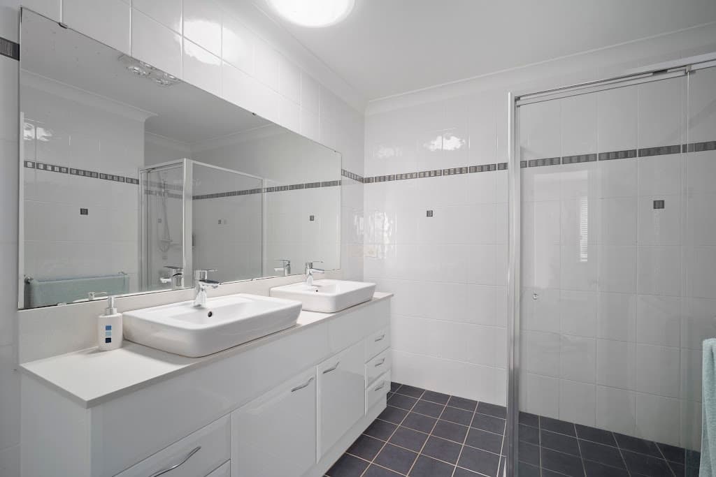 108 Victor Avenue, Picnic Point, NSW, 2213, Picnic Point - Thumbnail 7