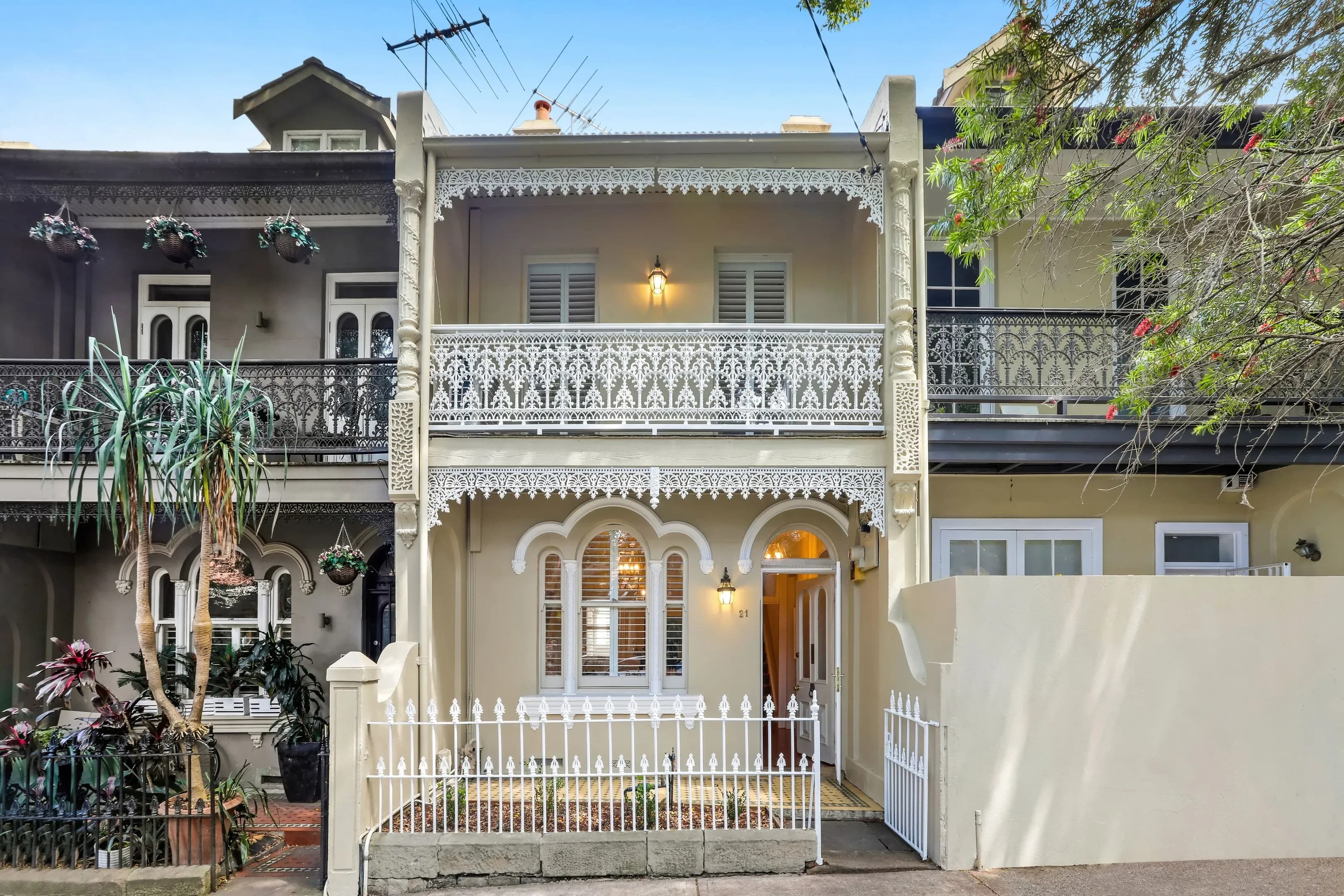 21 Brisbane Street, Bondi Junction NSW 2022, Bondi Junction - Image 1
