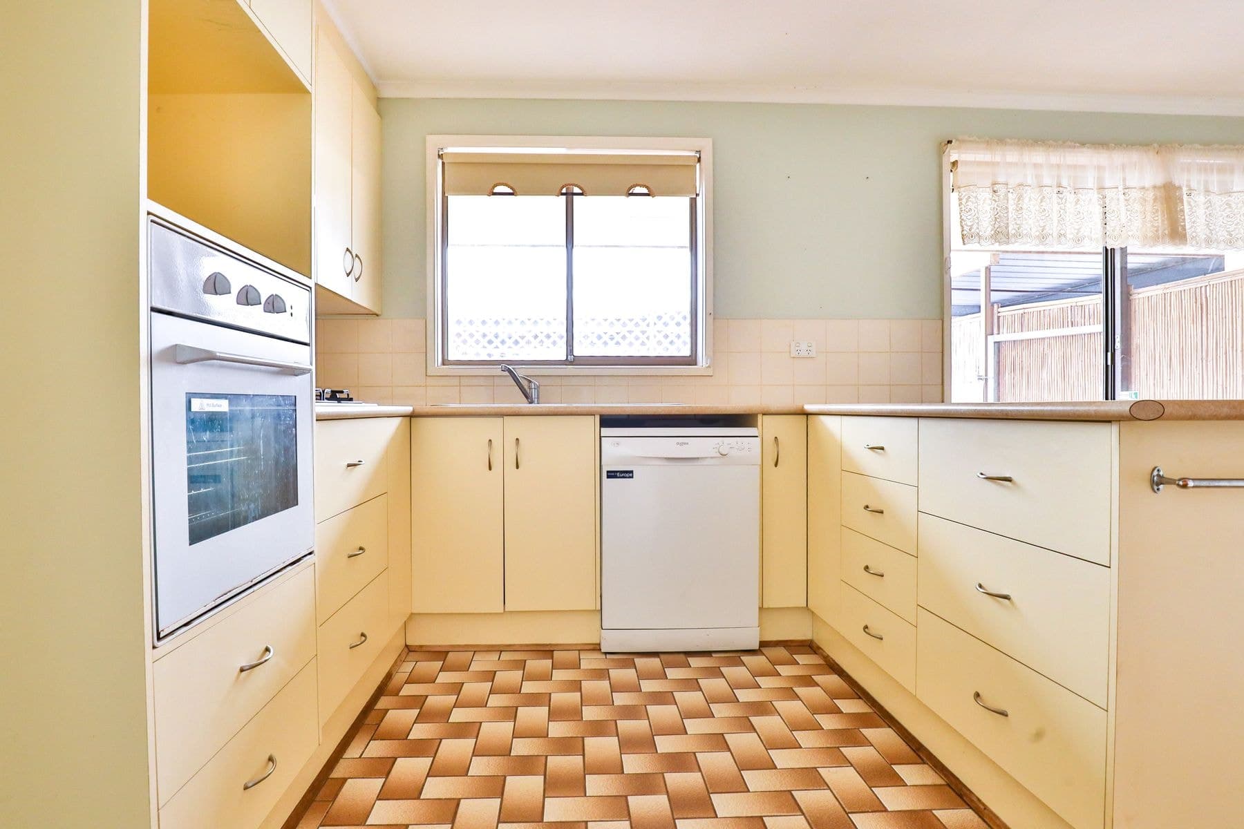 11 Elinda Court, Red Cliffs - Thumbnail 8