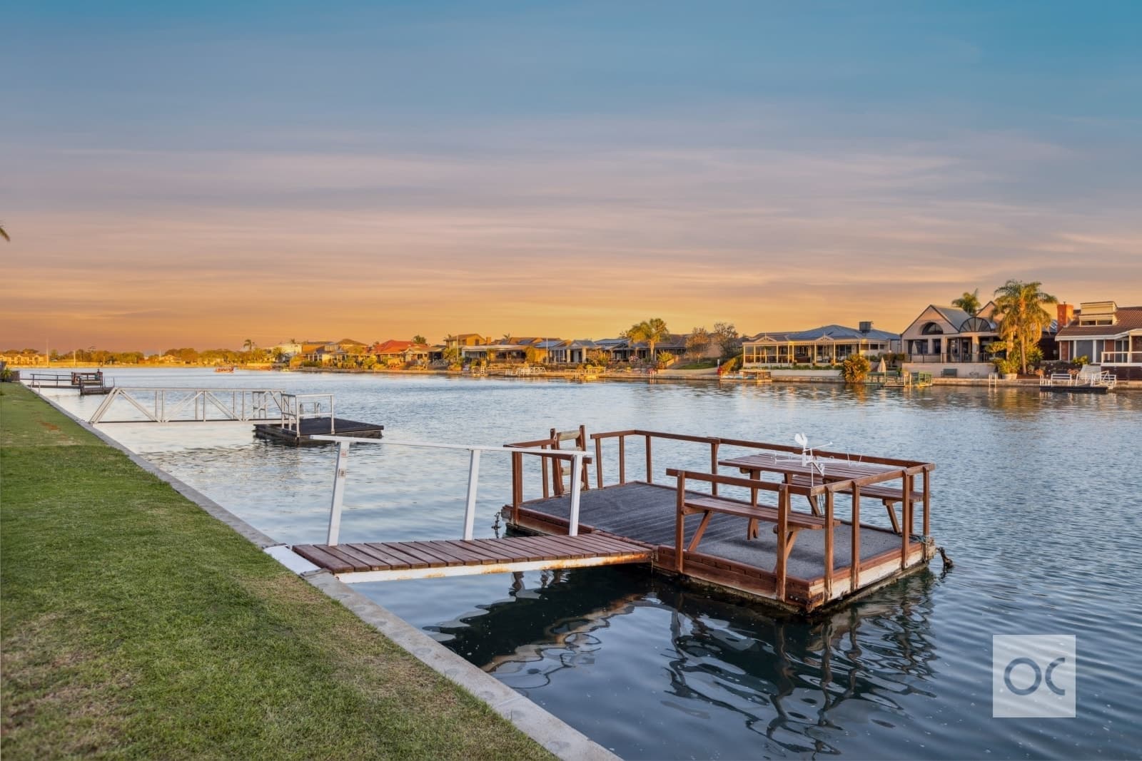 8/8 Hansen Court, West Lakes Shore - Thumbnail 2