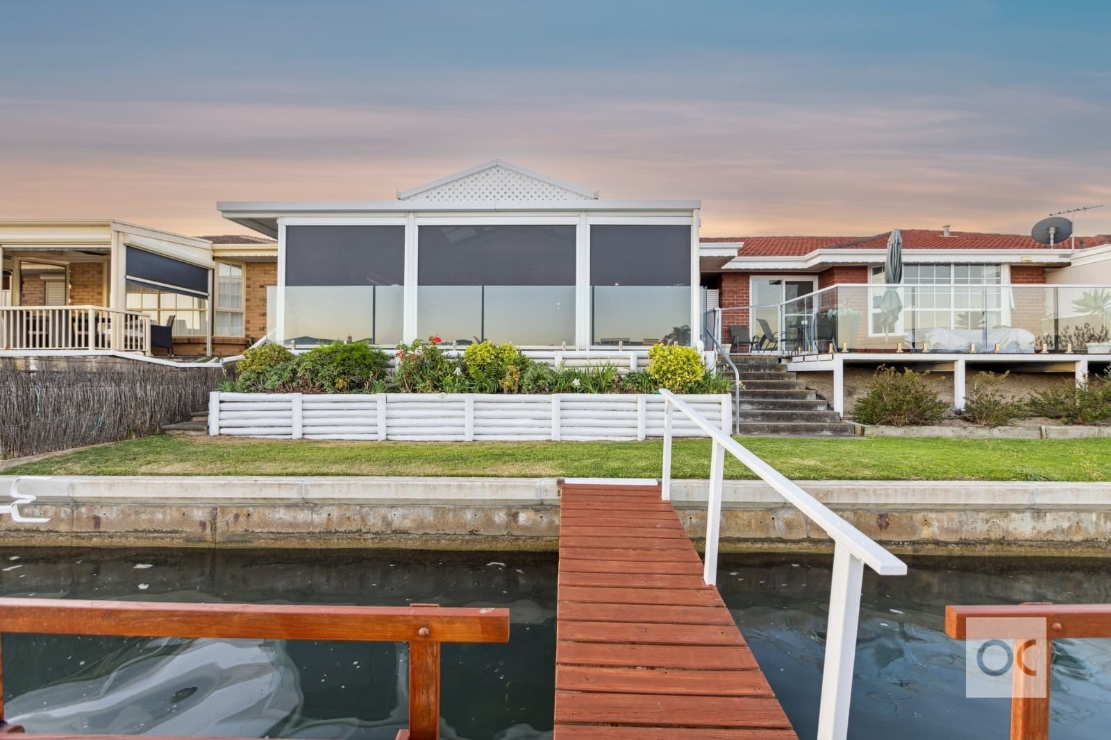 8/8 Hansen Court, West Lakes Shore - Thumbnail 3