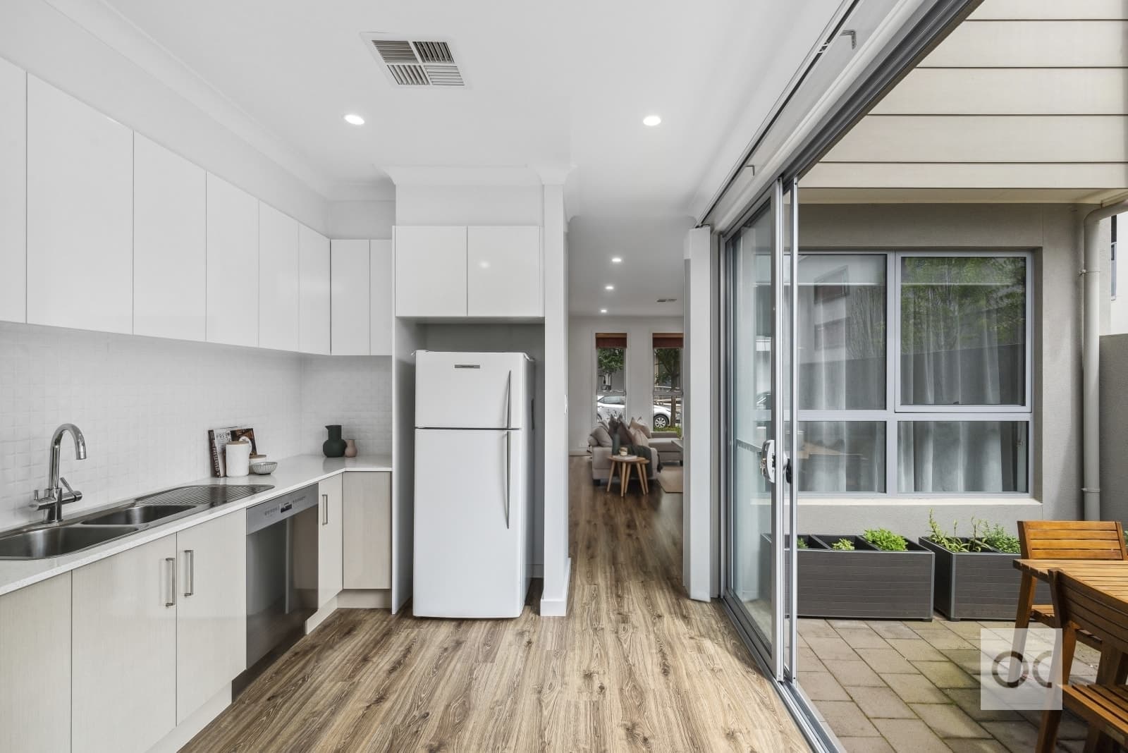 16 Arabella Court, Marden - Thumbnail 6
