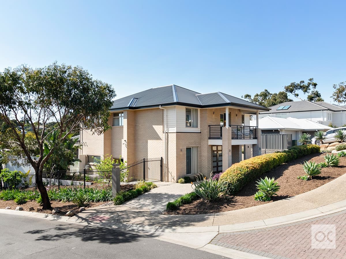1 Fisher Crescent, Craigburn Farm - Thumbnail 3