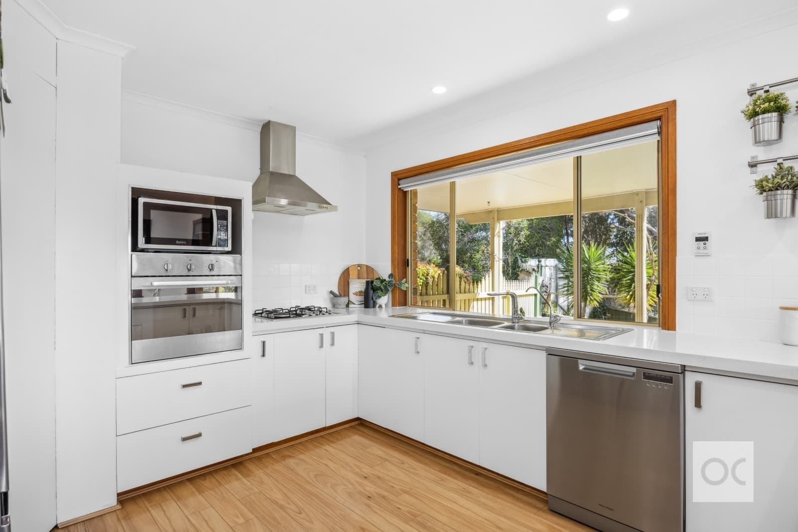 23 Sunnybanks Drive, Happy Valley - Image 1