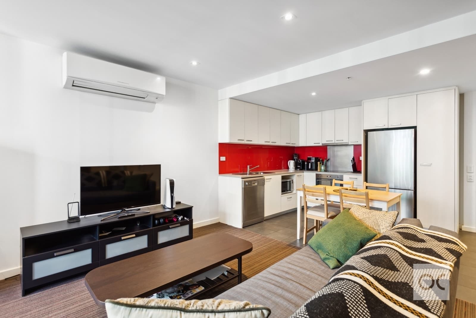 1303/102-110 Waymouth Street, Adelaide - Thumbnail 2