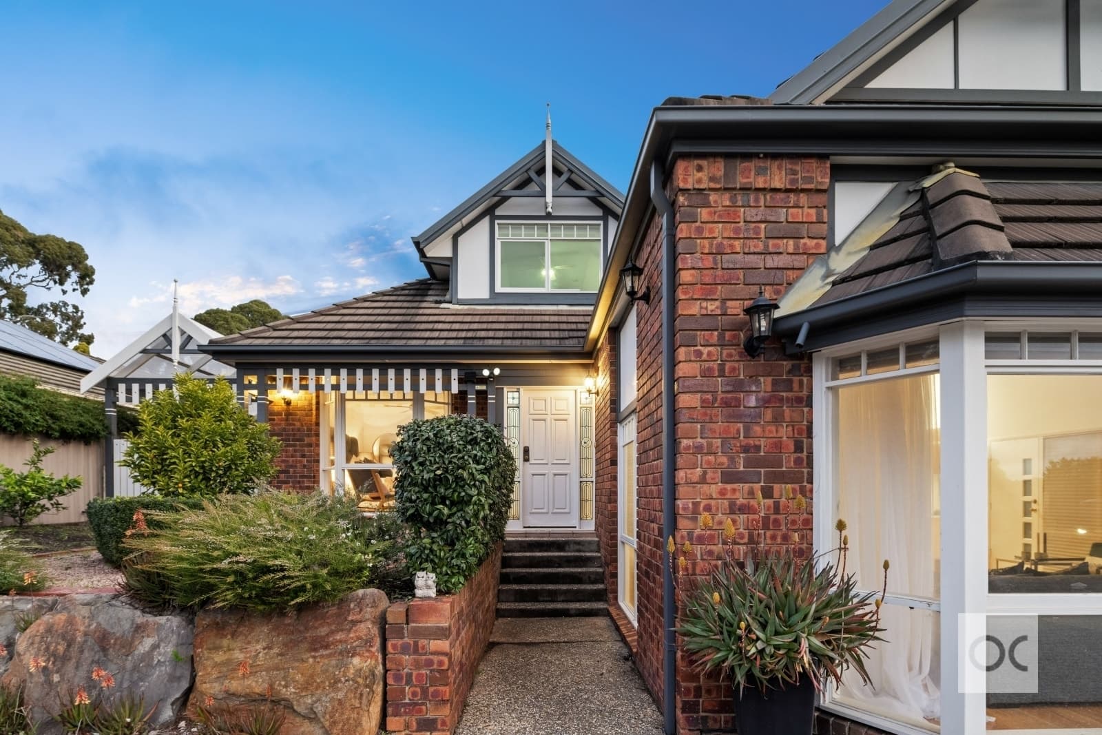 22 Sandalwood Crescent, Flagstaff Hill - Thumbnail 2