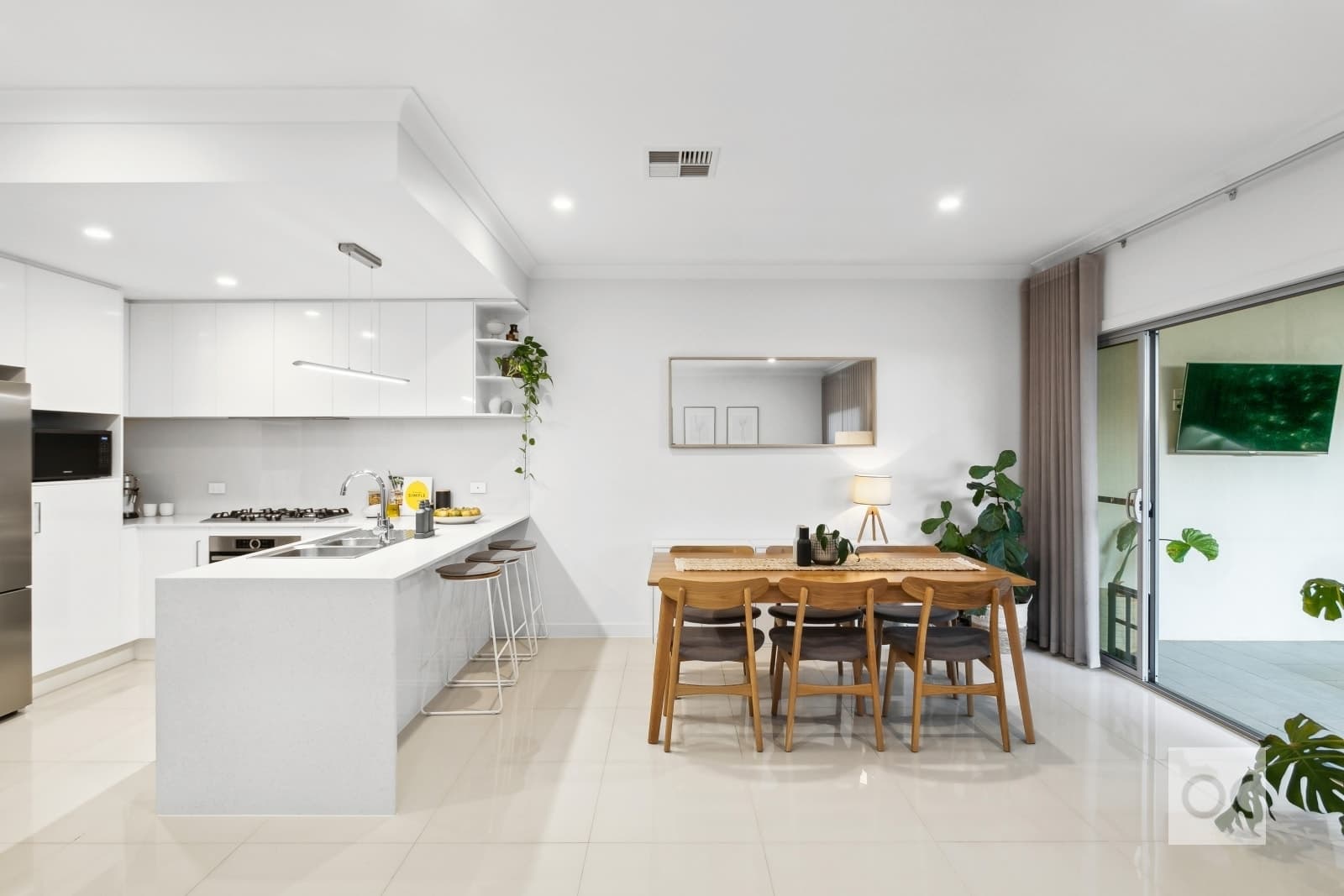 3 Arabella Court, Marden - Thumbnail 5