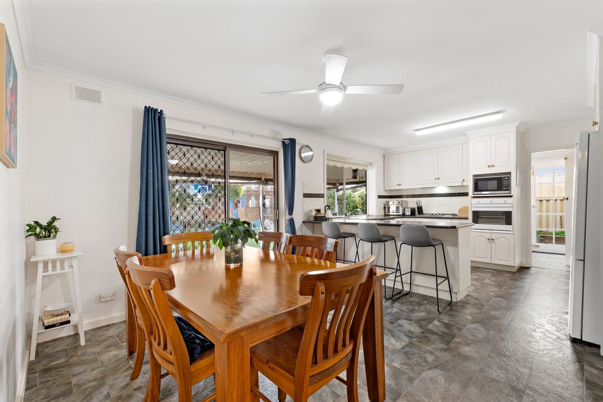 70 Fairford Terrace, West Lakes Shore - Thumbnail 4