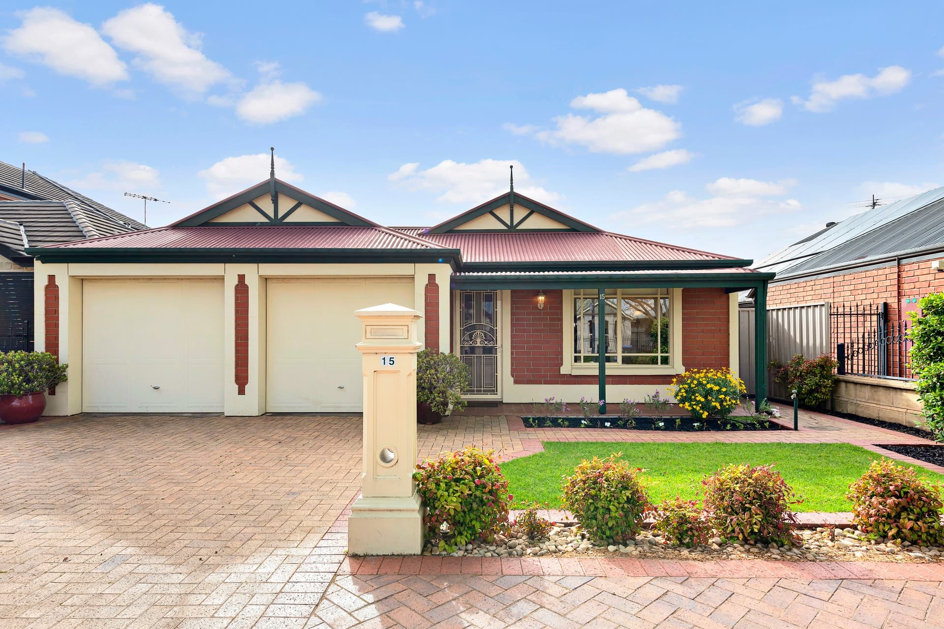 15 Hallett Boulevard, Allenby Gardens - Image 1