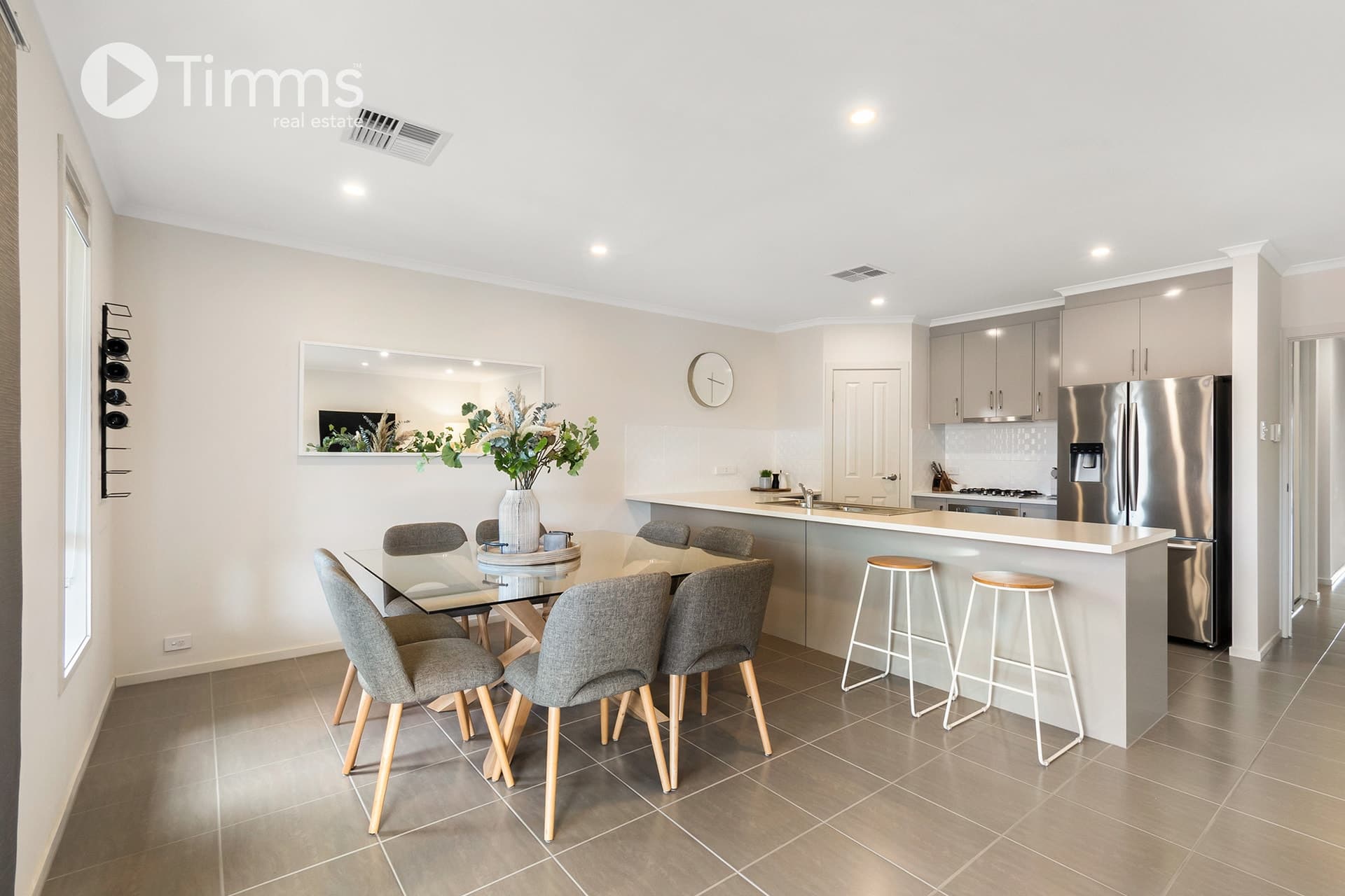 9 Saturn Court, Woodcroft - Thumbnail 3