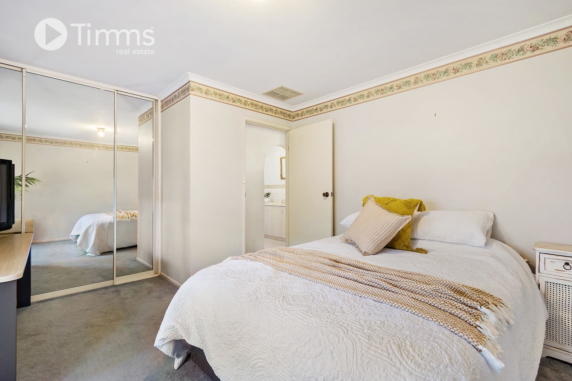 6 Seaspray Court, Seaford Rise - Thumbnail 5