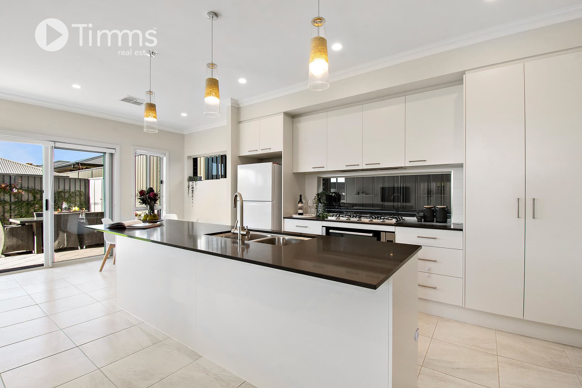 6 Emperor Way, Hackham - Thumbnail 3