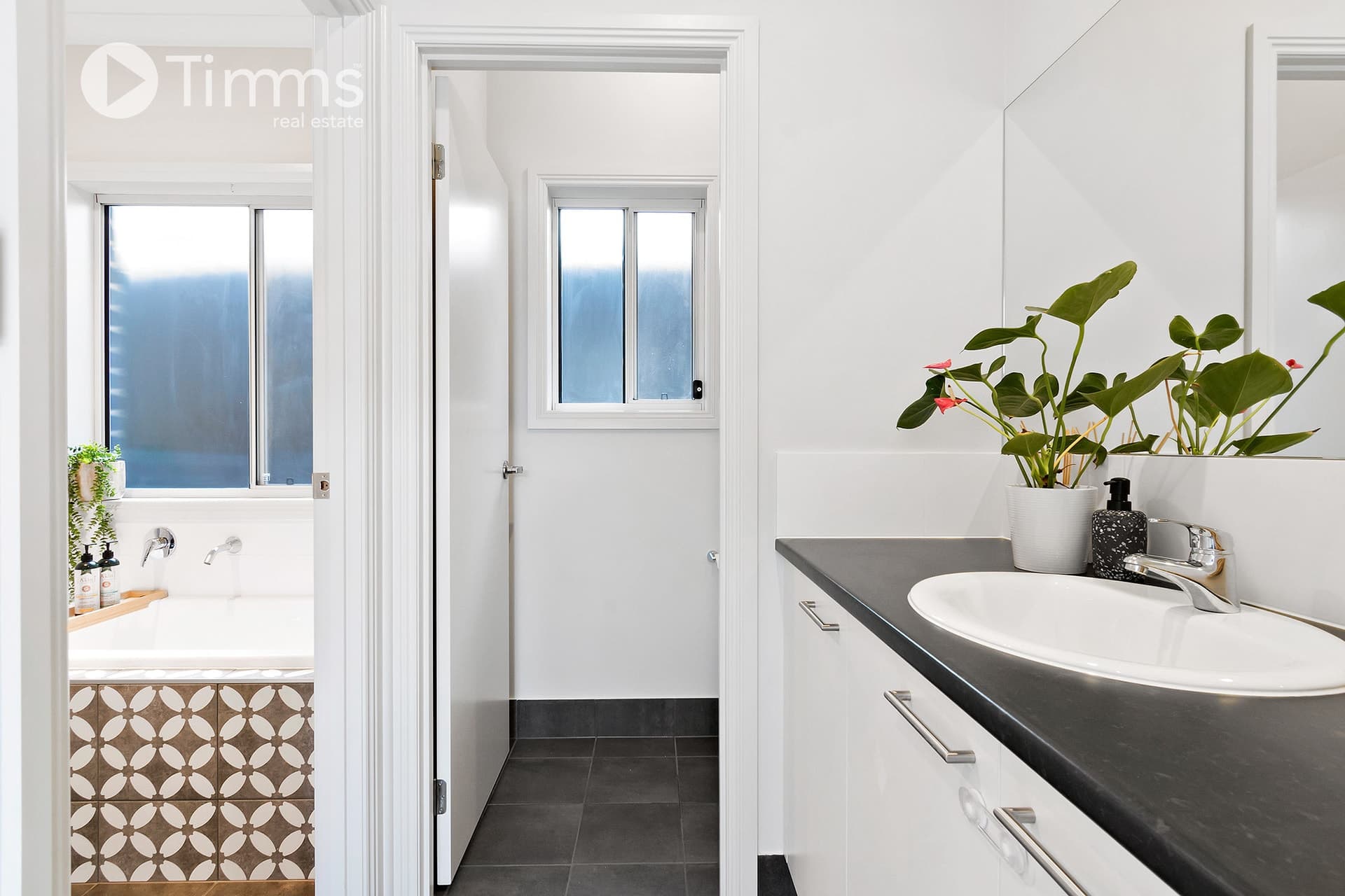 6 Emperor Way, Hackham - Thumbnail 8