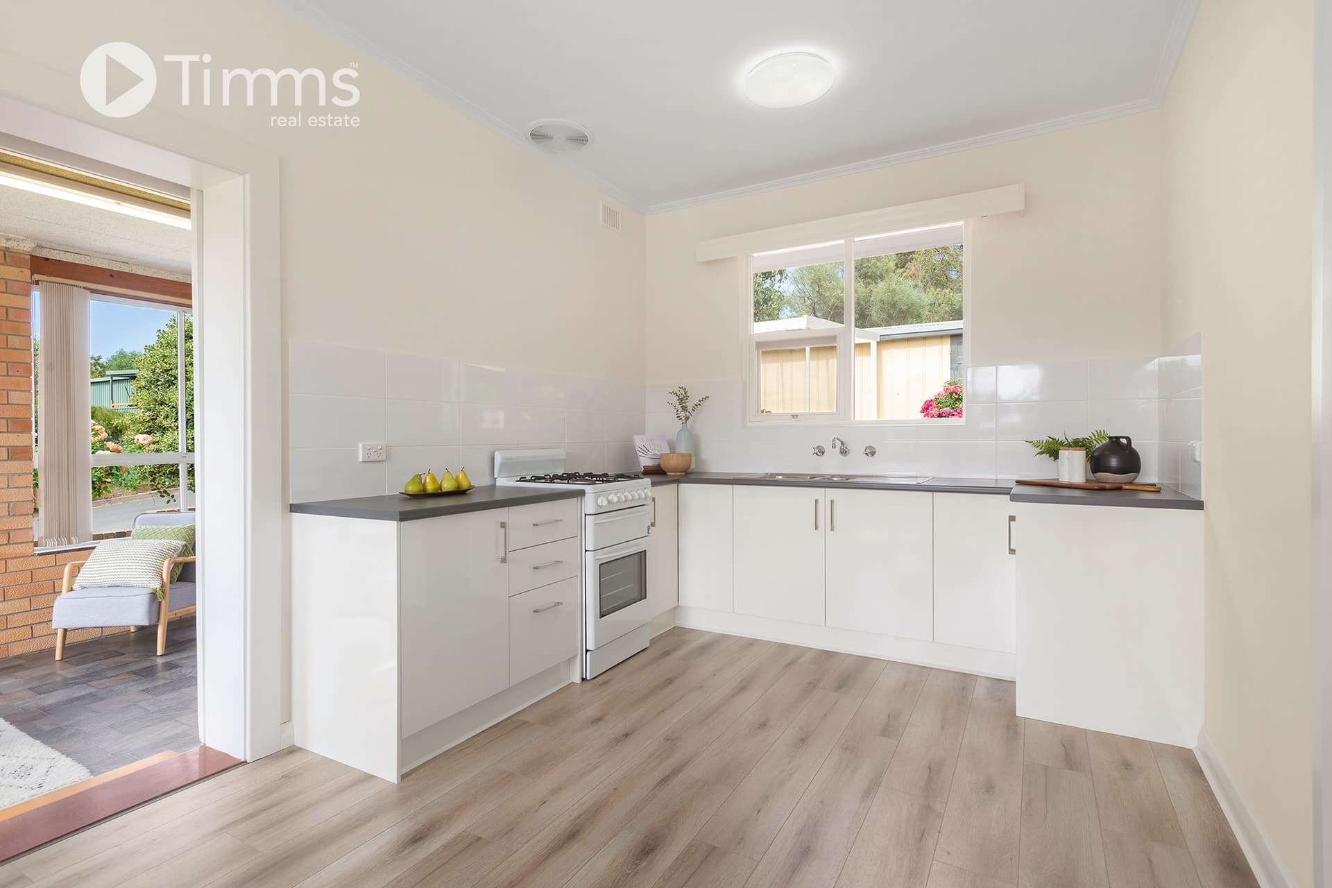 15 Larkdale Crescent, O'Halloran Hill - Thumbnail 3