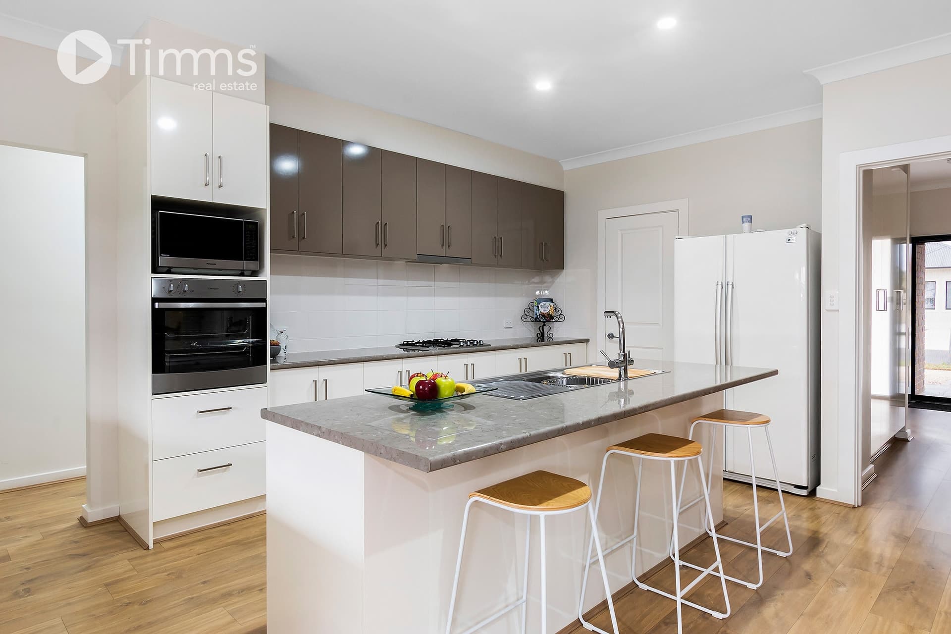 27 Shirley Avenue, Woodville West - Image 1