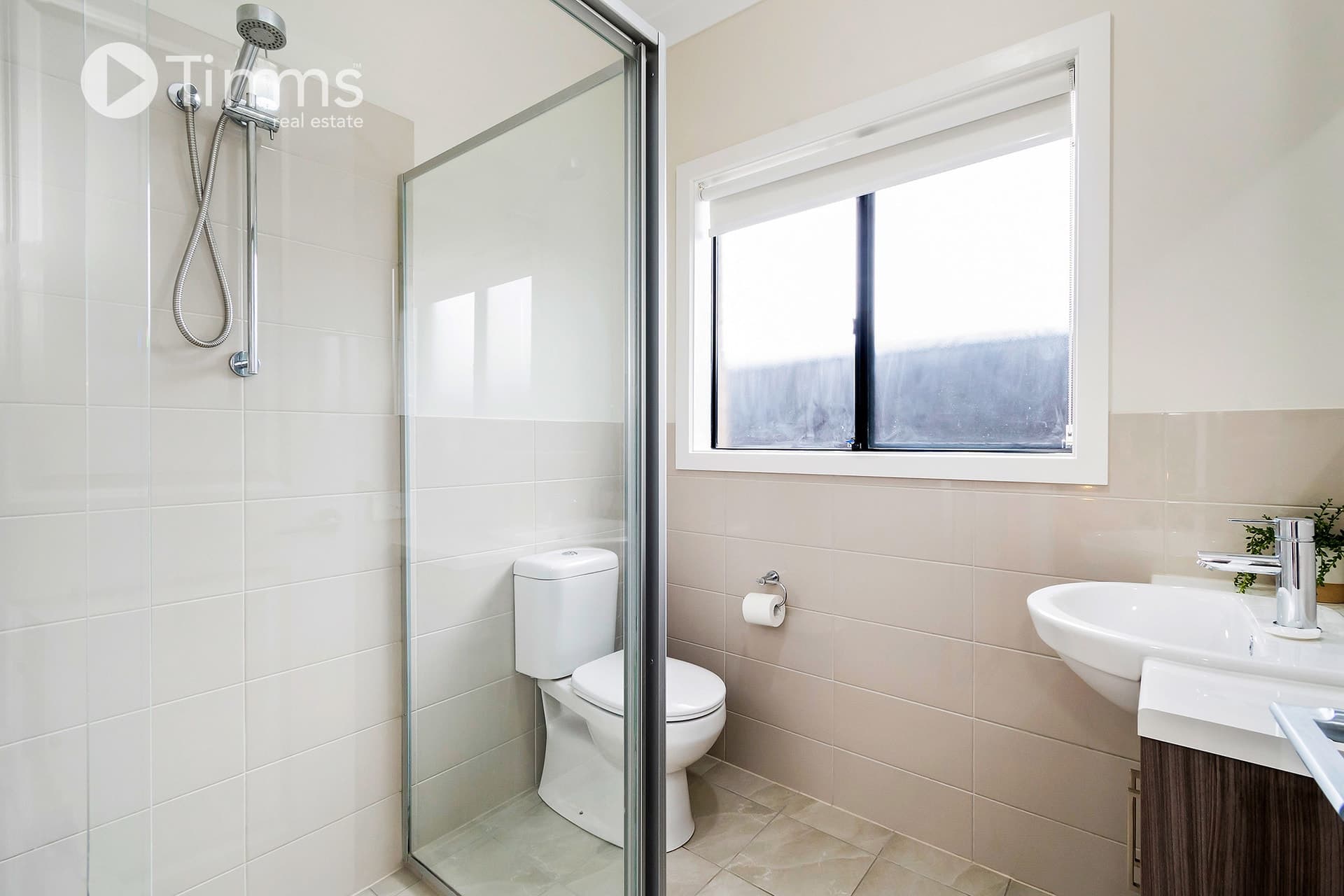 27 Shirley Avenue, Woodville West - Thumbnail 6