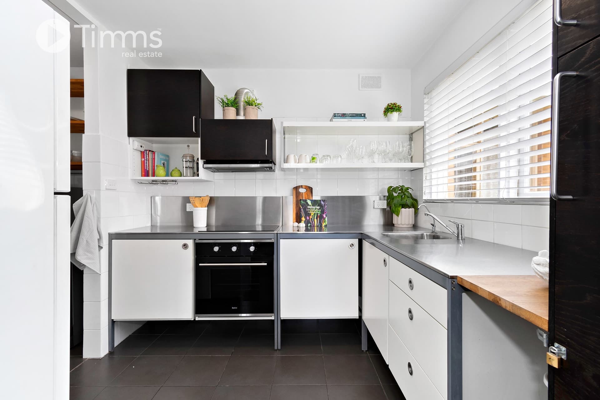 13/2 St Annes Terrace, Glenelg North - Thumbnail 2