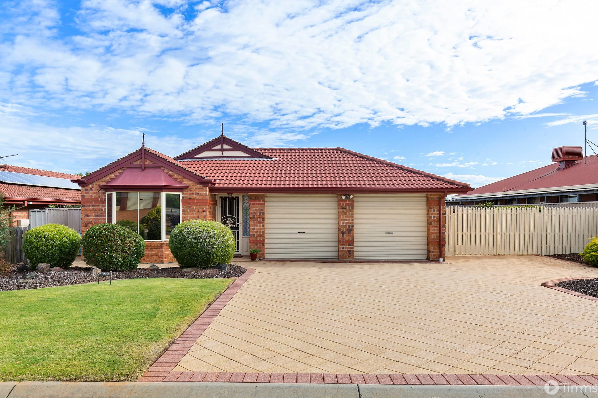 32 Talladira Way, Woodcroft - Thumbnail 3