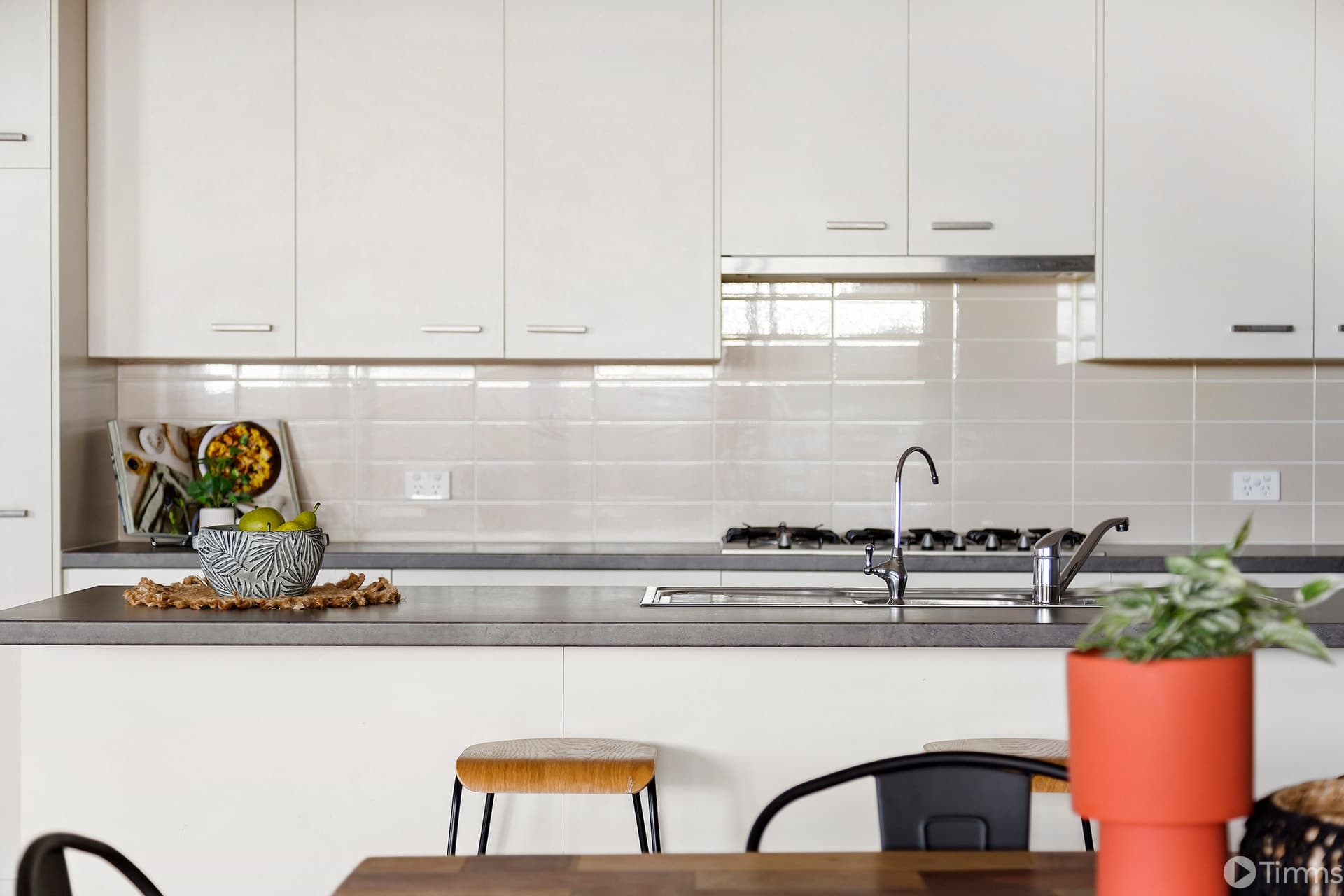 15 Freycinet Court, Seaford Rise - Thumbnail 2