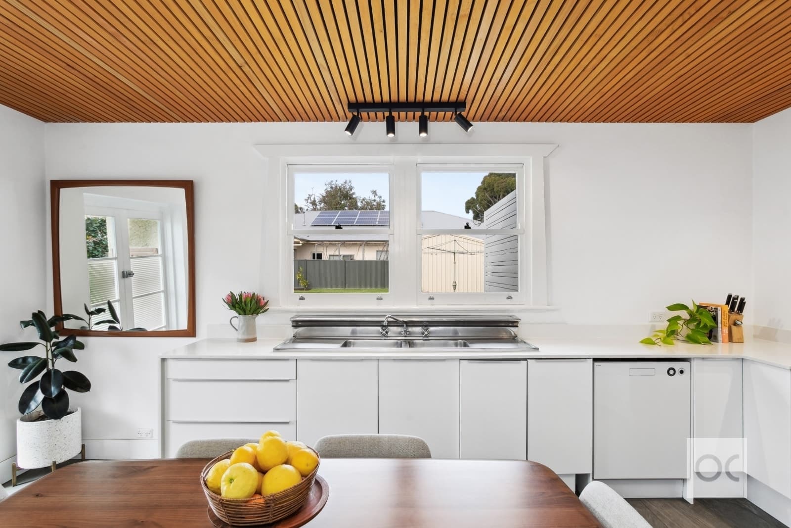 8 Hill Street, Kingswood - Thumbnail 7