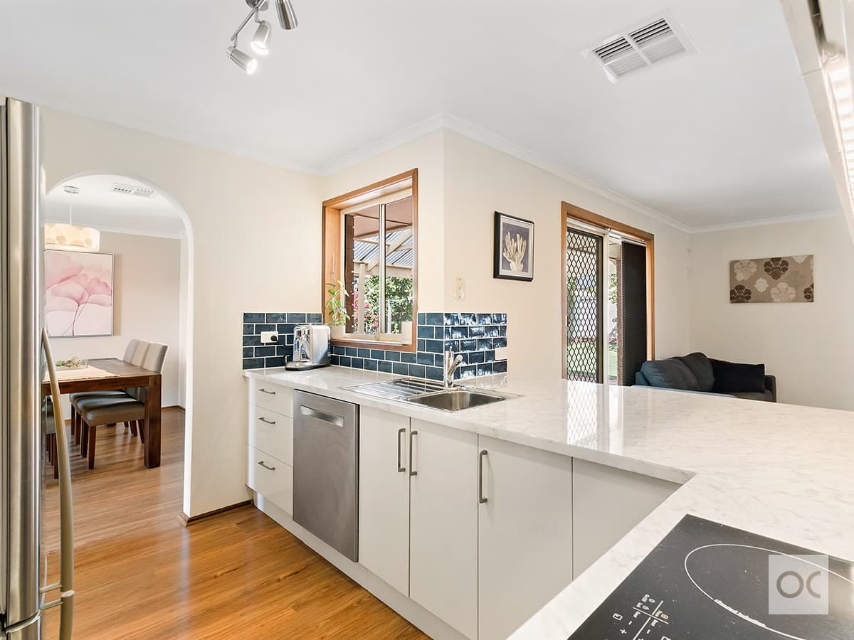 48 Sir James Hardy Way, Woodcroft - Image 1