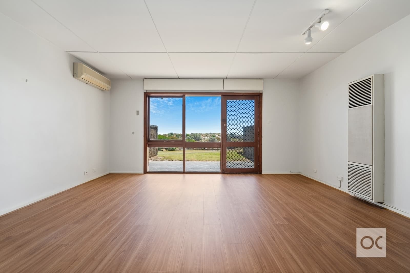 27 Cormorant Court, West Lakes Shore - Thumbnail 4