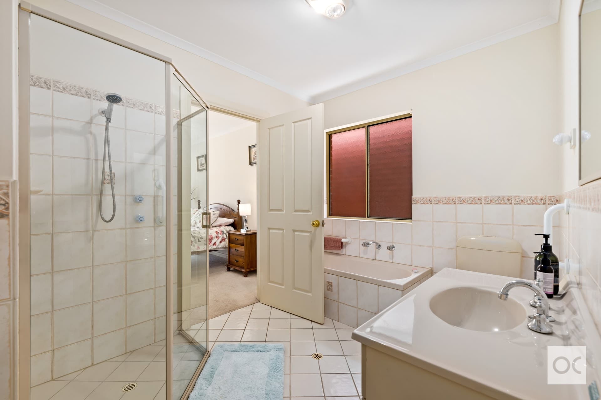 8 Burnley Street, Henley Beach South - Thumbnail 4