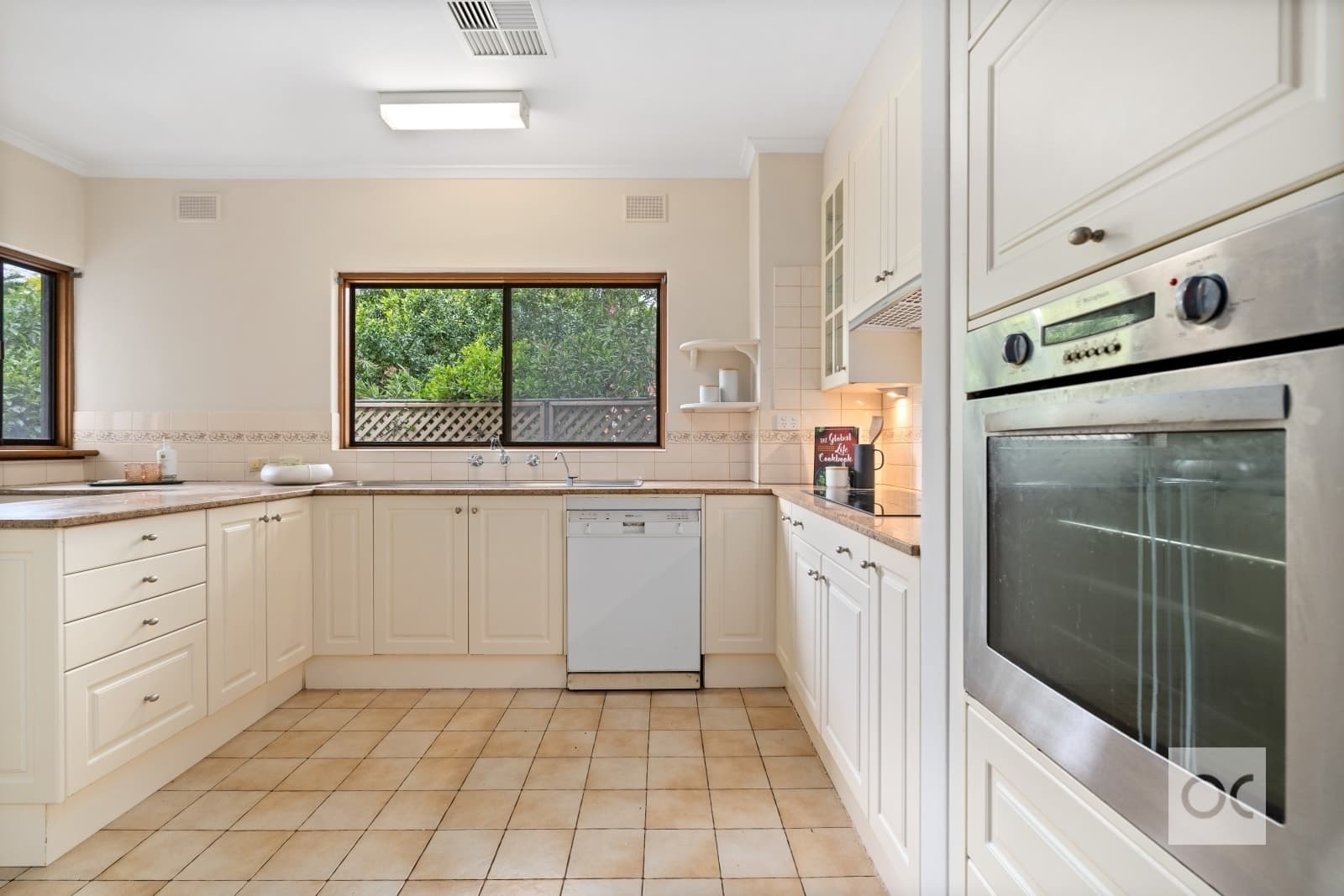 12B Glenburnie Avenue, Torrens Park - Thumbnail 8