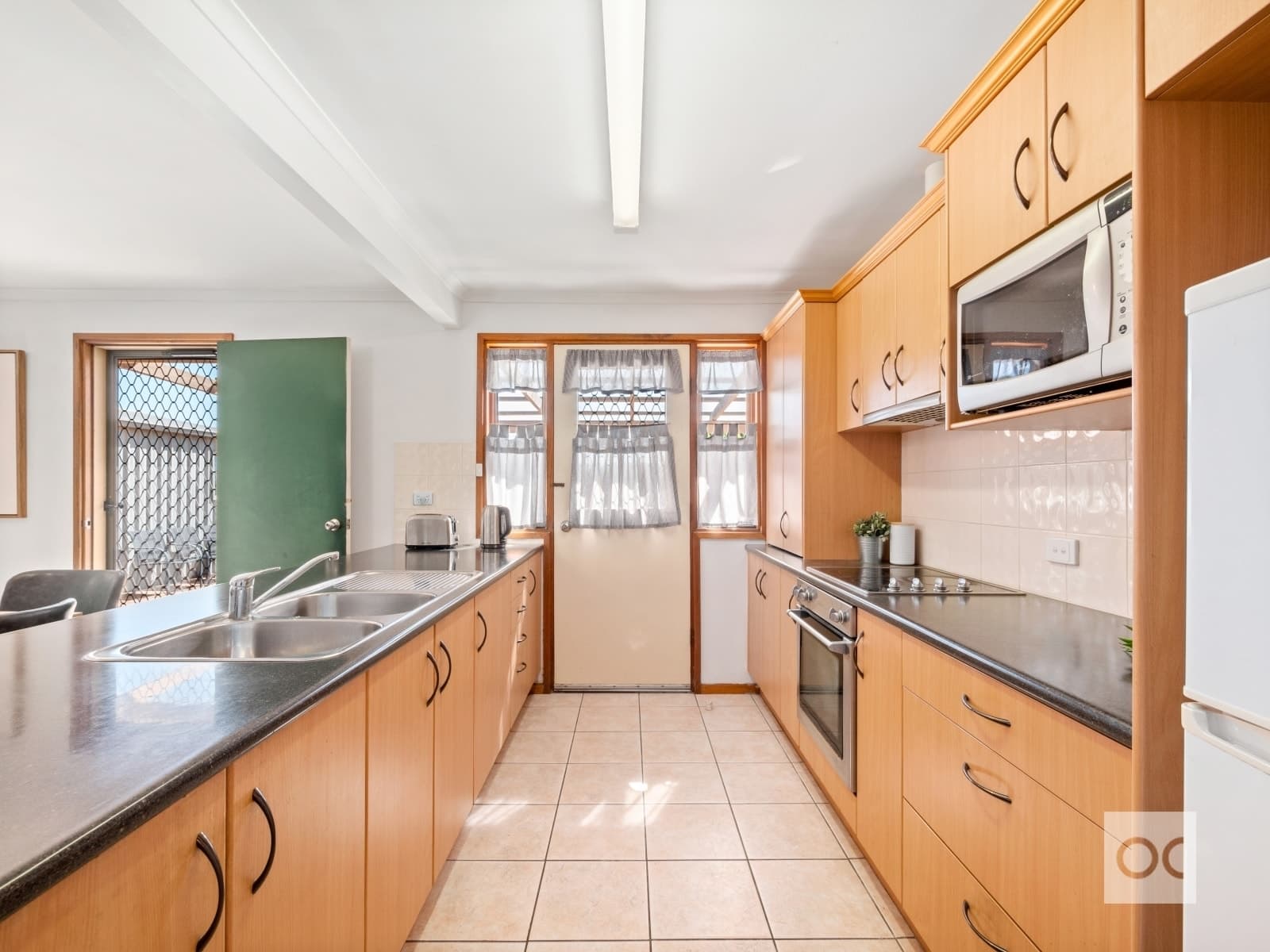 7 Jane Flaxman Court, West Lakes - Thumbnail 7