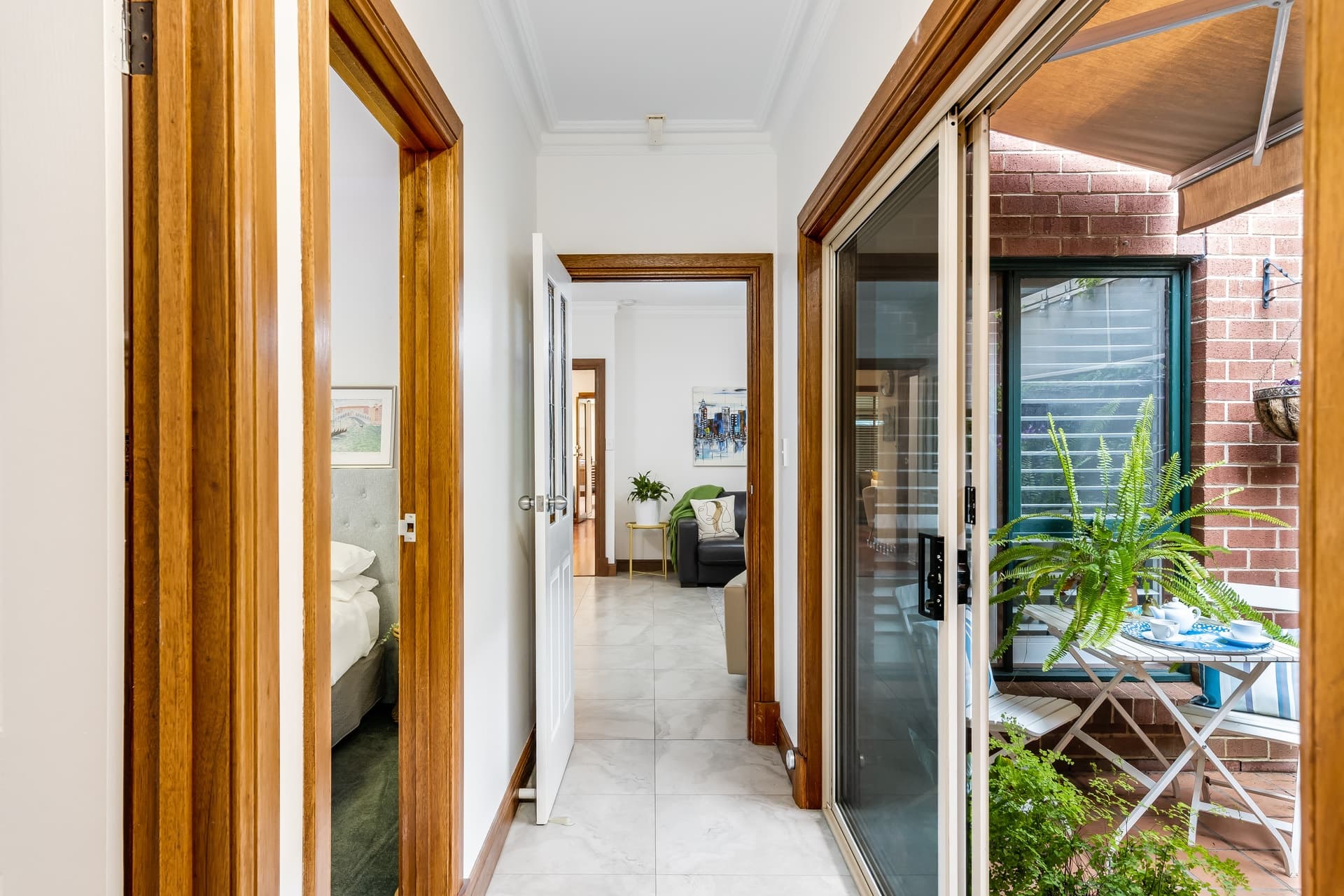 11A Hauteville Terrace, Eastwood - Thumbnail 2