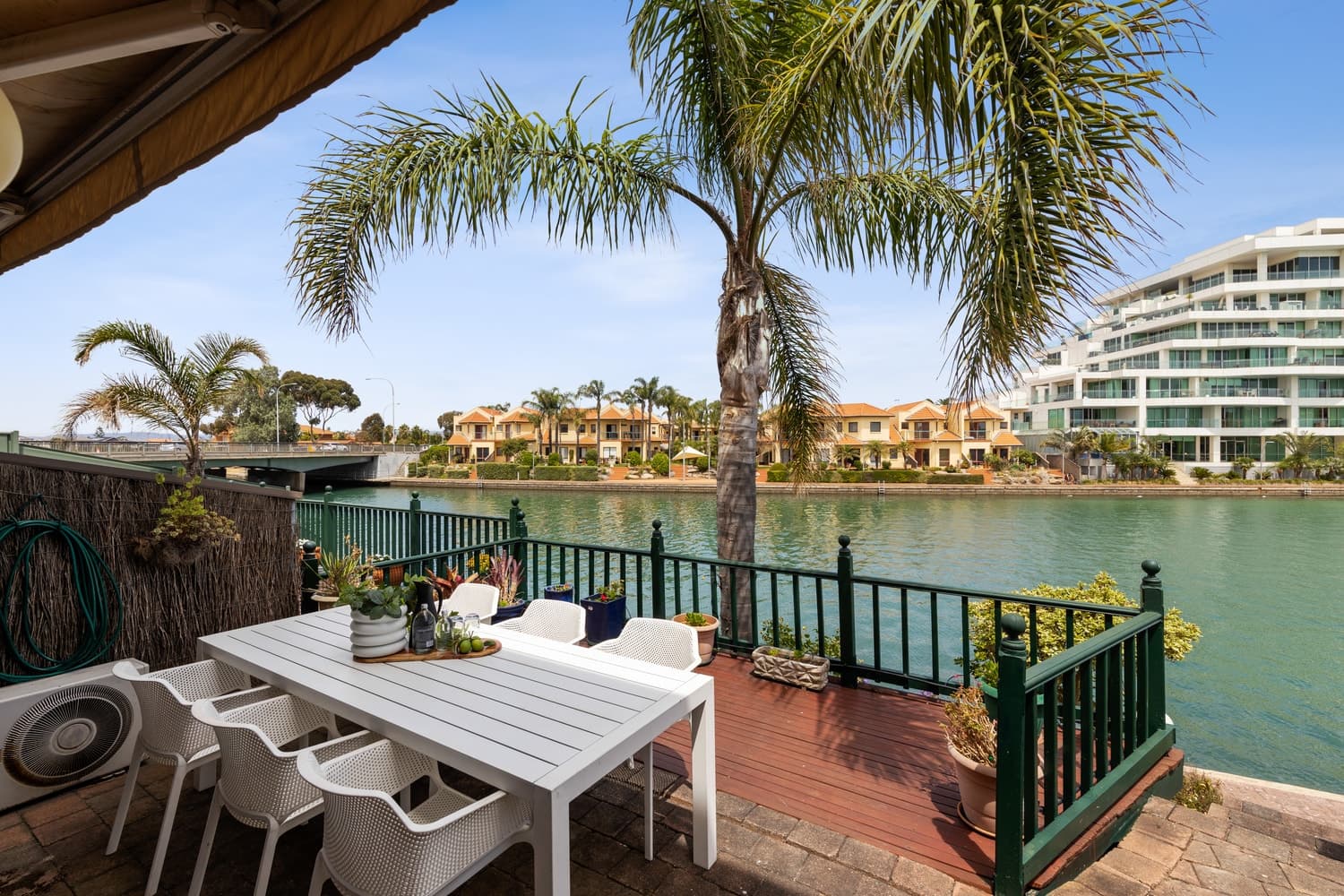 5/11 Martin Court, West Lakes - Image 1