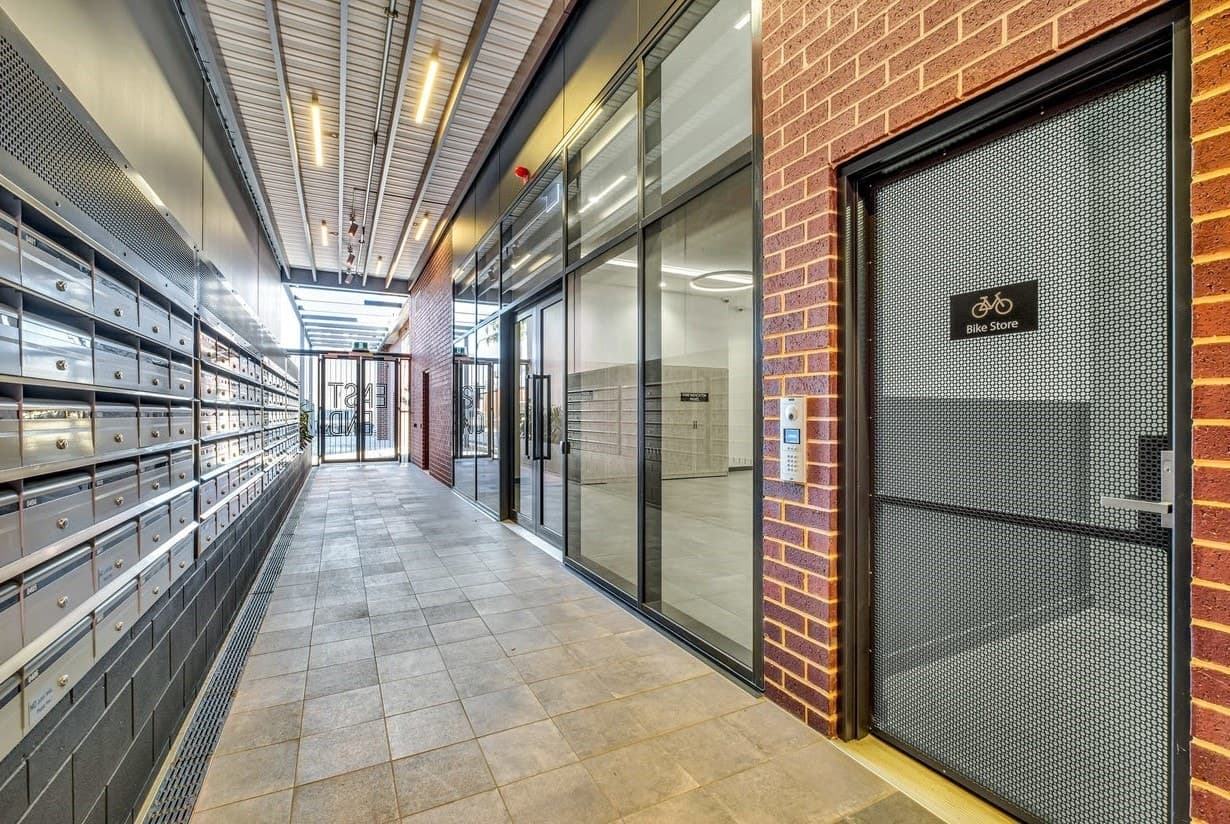 808/297 Pirie Street, Adelaide - Thumbnail 4