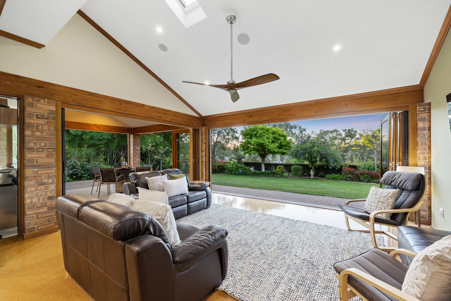 1946 North East Road, Inglewood - Thumbnail 3