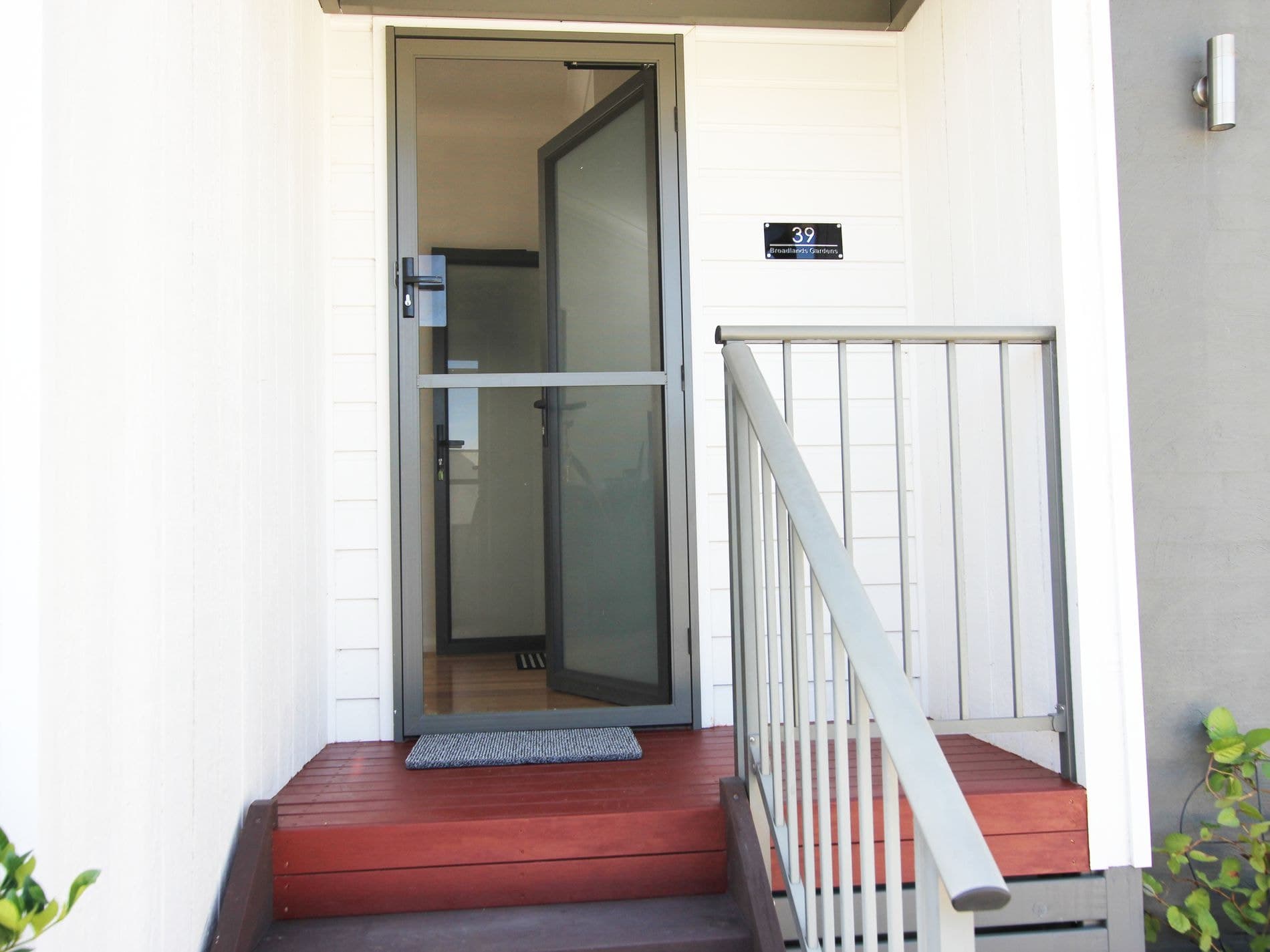 39 / 67 Koolang Road, Green Point - Thumbnail 3