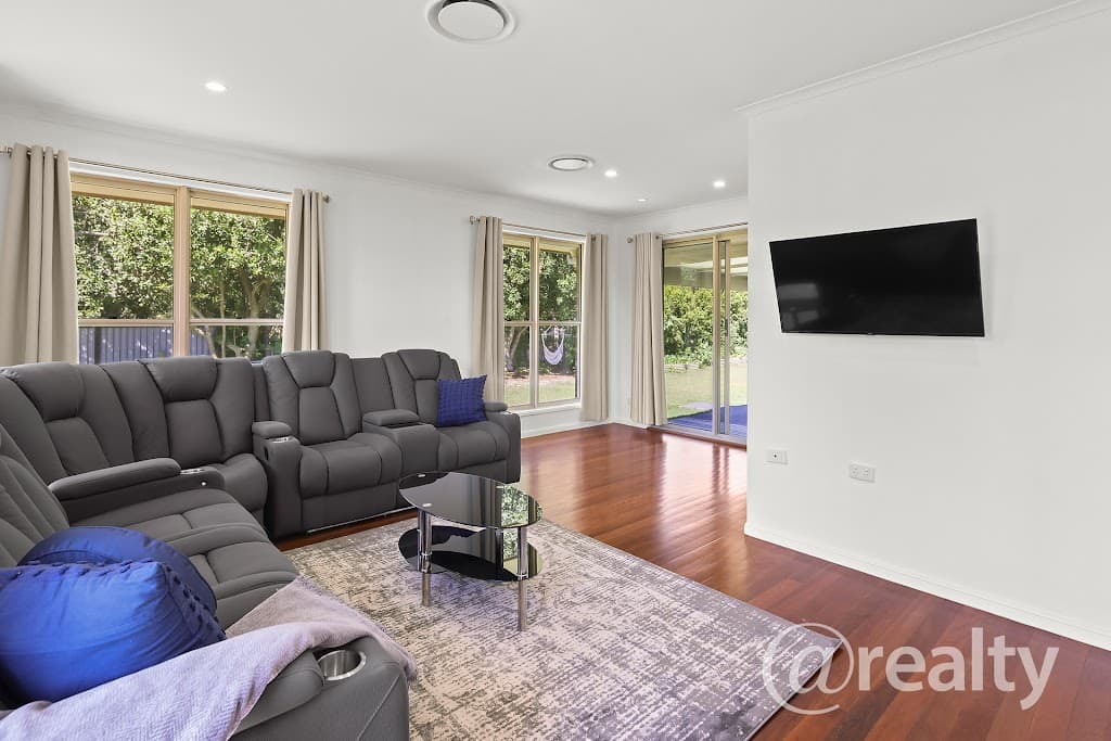 12 Rogers Street, Beachmere, QLD, 4510, Beachmere - Thumbnail 4