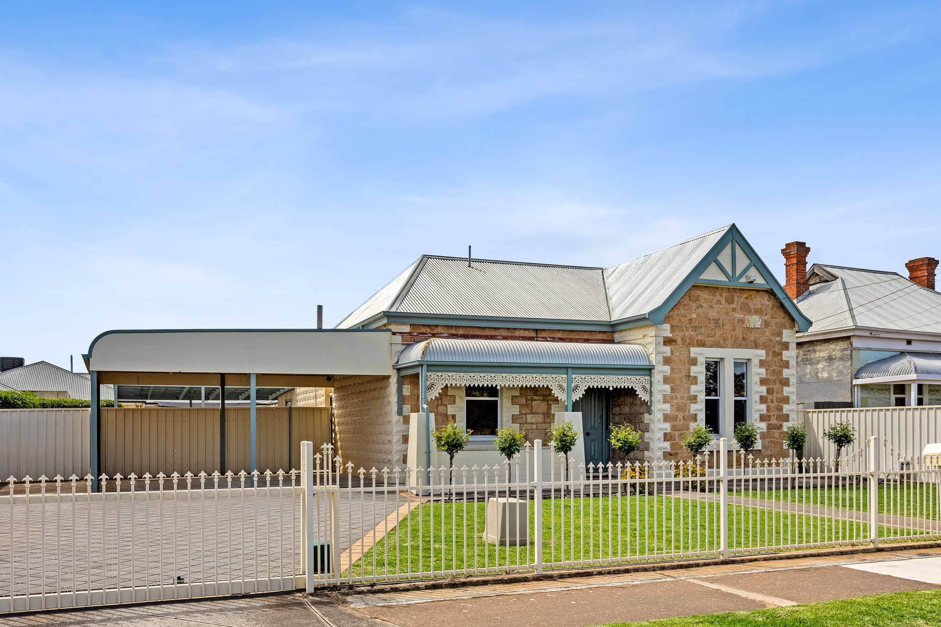 22 York Place, Woodville North - Image 1