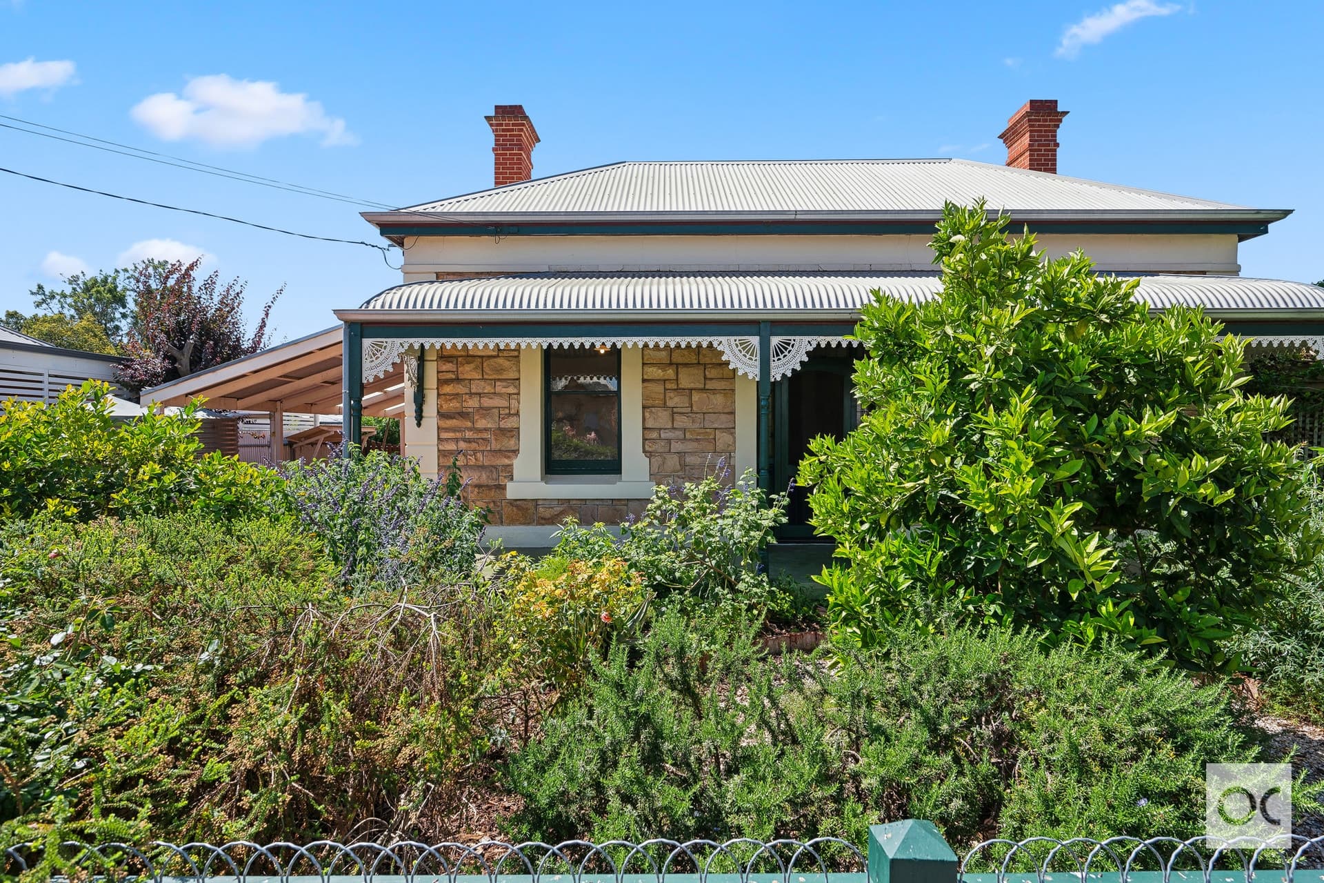 12 Tarragon Street, Mile End - Image 1