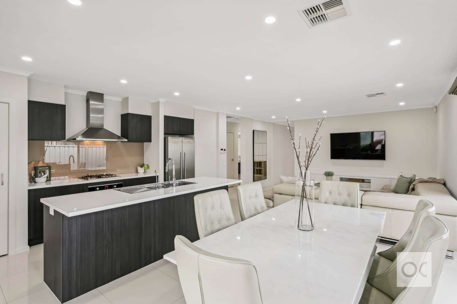 18 Capezzone Court, Newton - Thumbnail 5