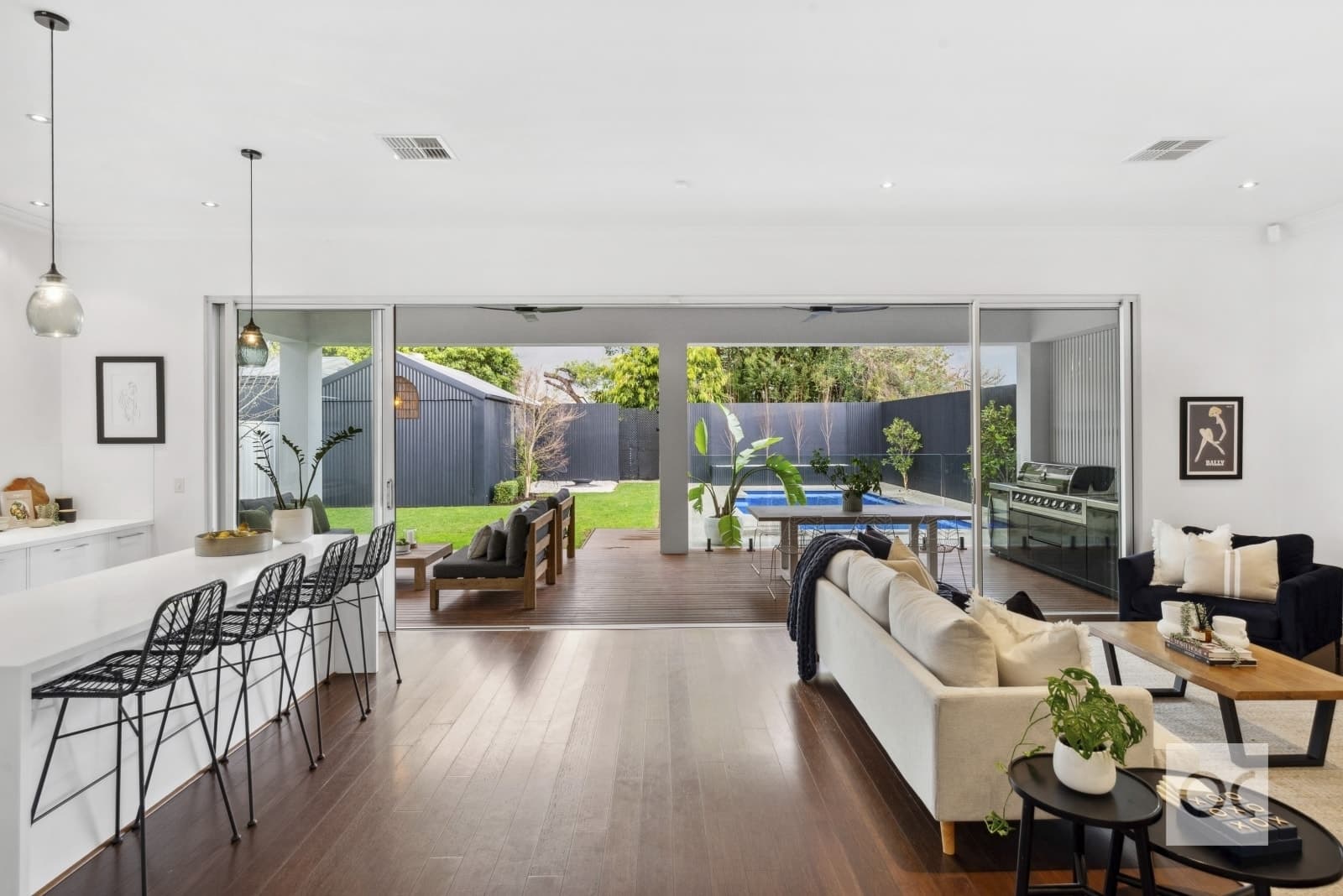 32 Cumberland Avenue, Cumberland Park - Thumbnail 2