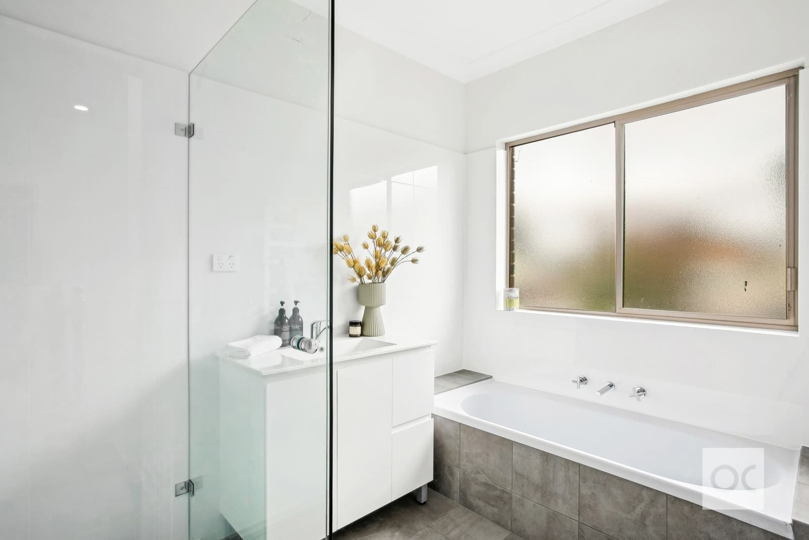 4/6 Brenchley Grove, Kingswood - Thumbnail 7