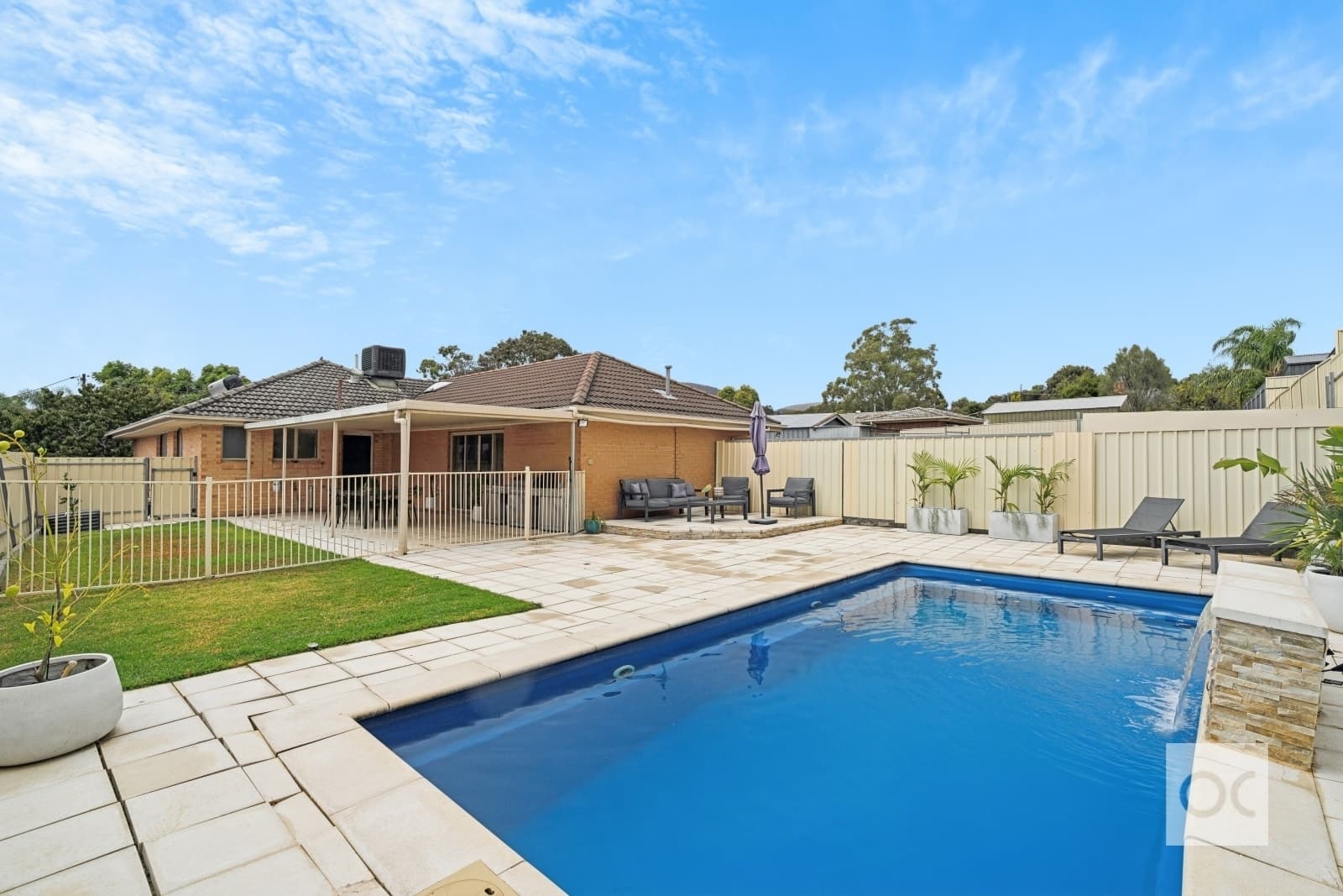 12 Grantham Grove, Paradise - Thumbnail 2