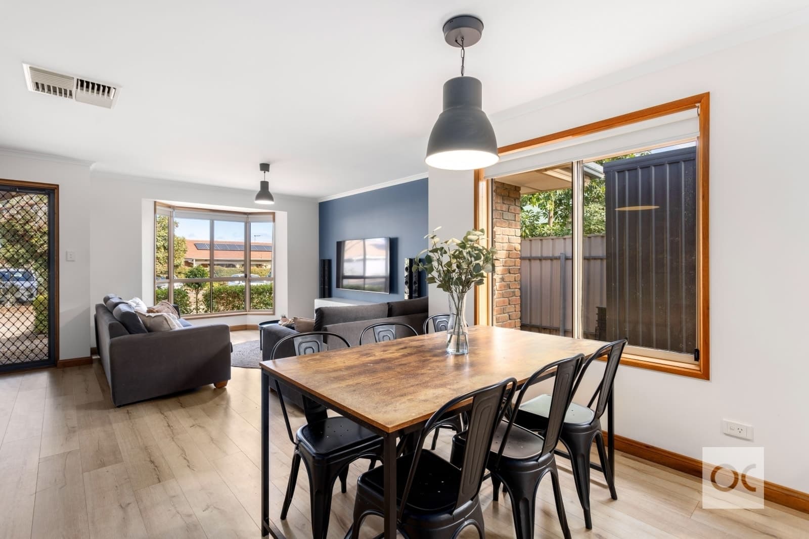8 Seaspray Court, Seaford Rise - Thumbnail 4