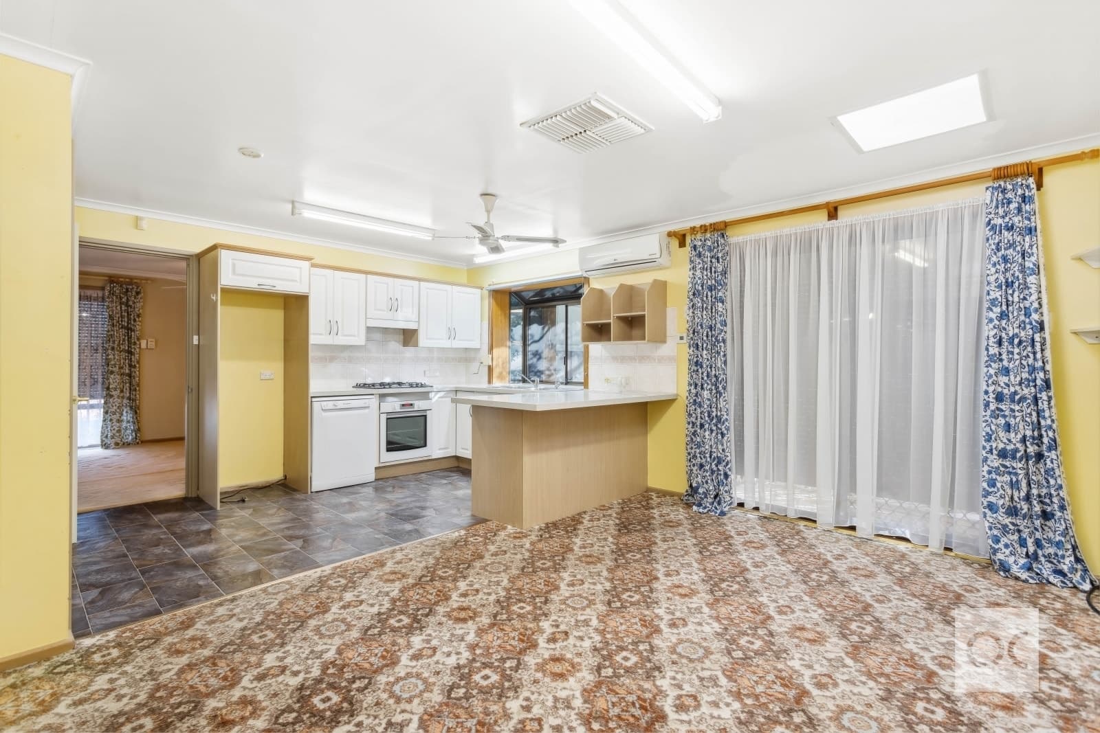 63 Maxwell Road, Hackham West - Thumbnail 4