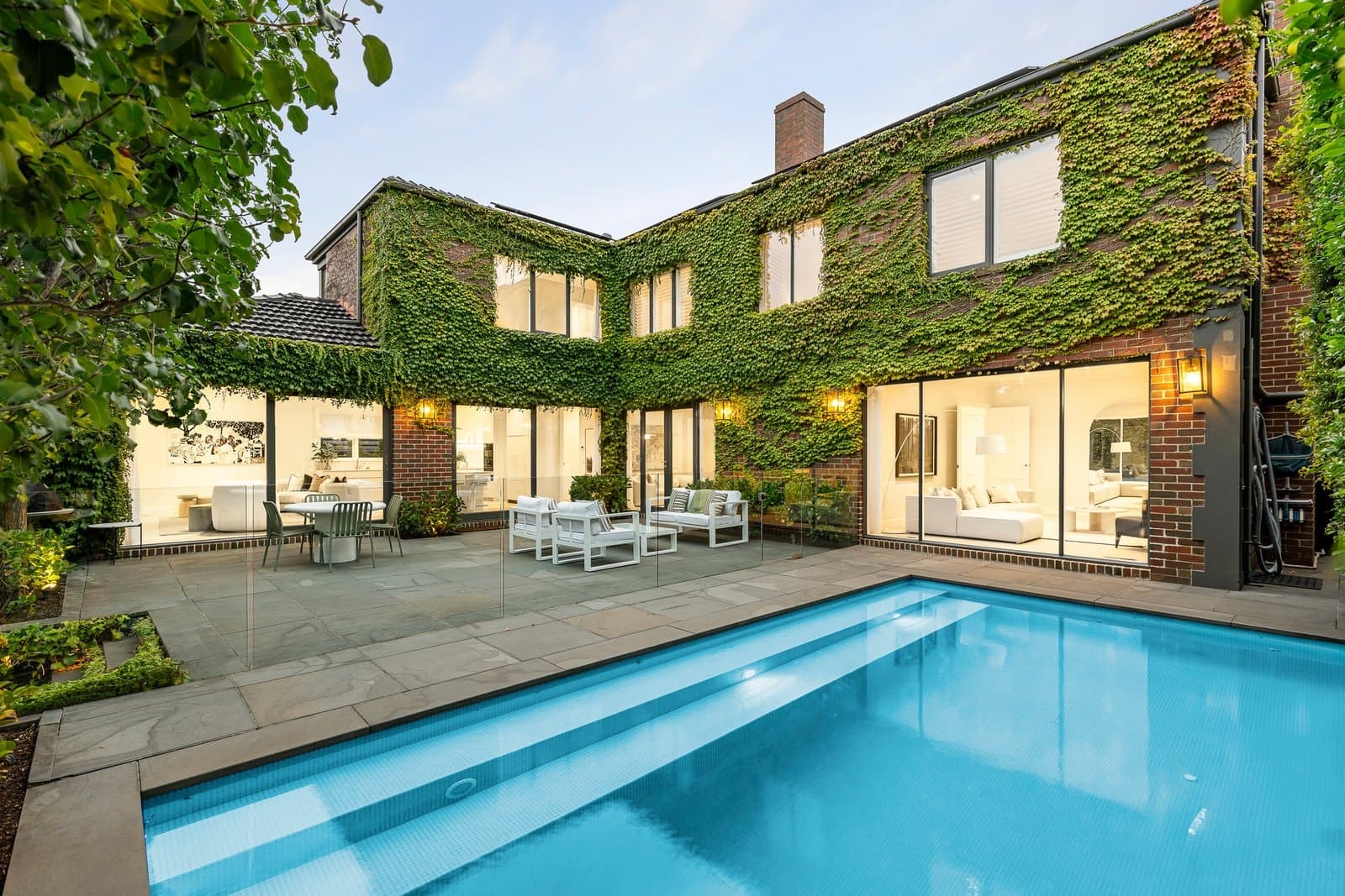7 Merrion Place, Kew - Thumbnail 2