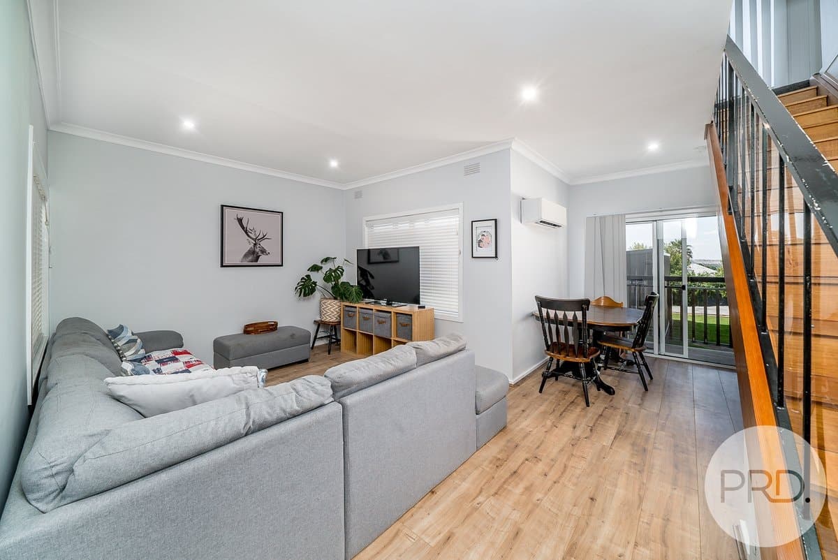 11 Fernleigh Road, TURVEY PARK NSW 2650, Turvey Park - Thumbnail 3